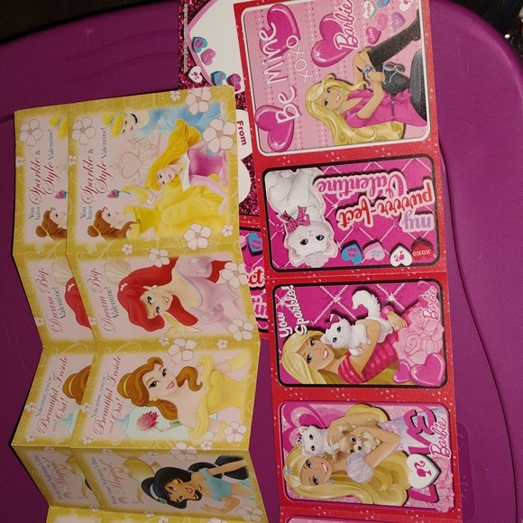Valentine's day cards Barbie Disney Princess 44 ct - Picture 2 of 5